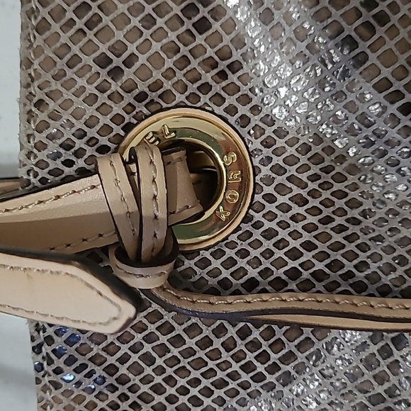 Michael Kors snakeskin, double strap, shoulder bag - Picture 4 of 16
